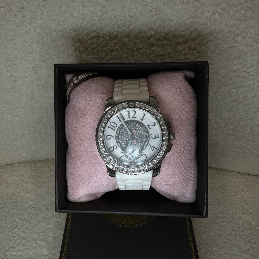 Juicy Couture White Jelly Band Watch